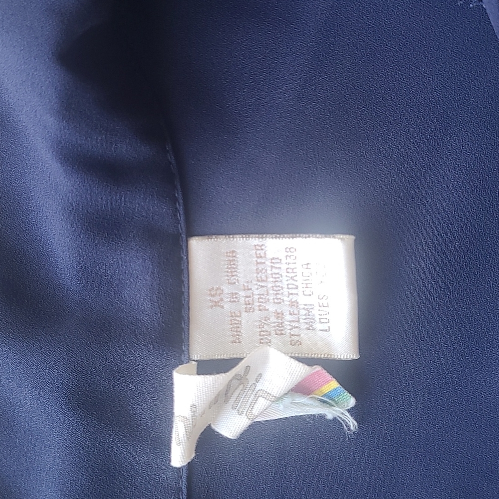 Blouse - Picture 2 of 3